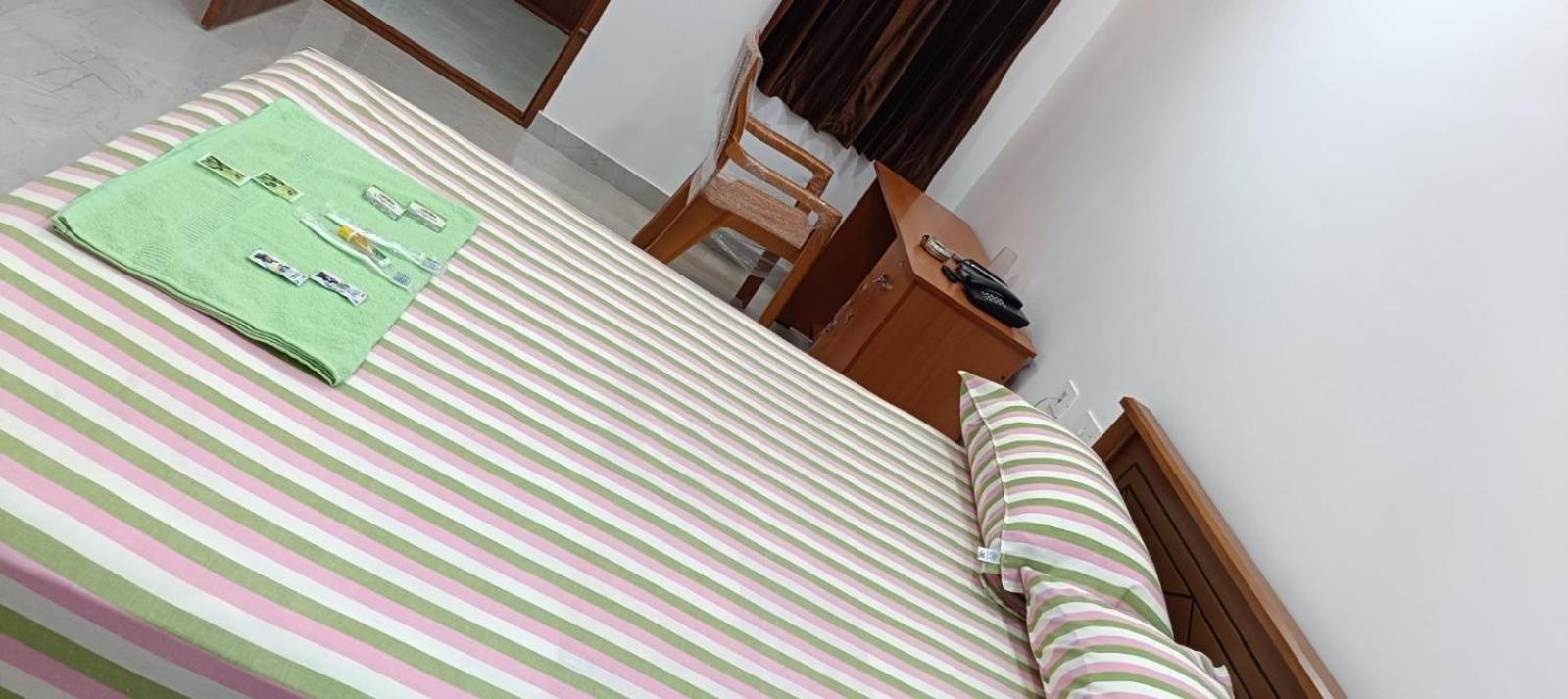 Urc Lodge Perundurai Rum bild